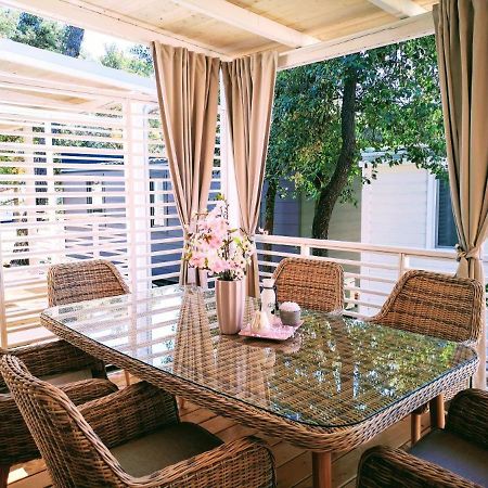 J & R Mobile Homes Biograd Na Moru Luaran gambar