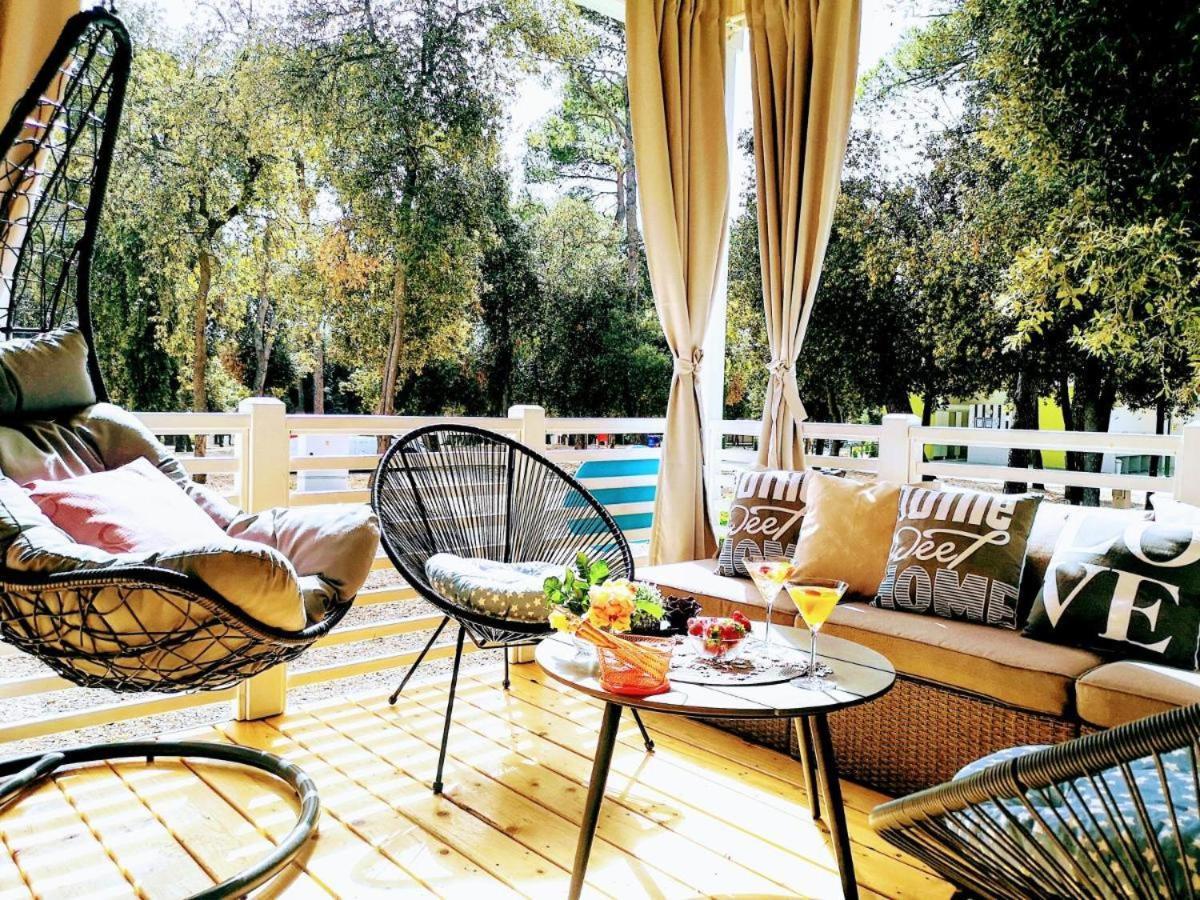 J & R Mobile Homes Biograd Na Moru Luaran gambar