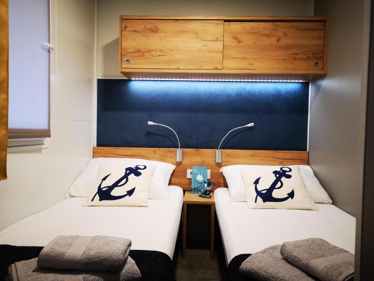 J & R Mobile Homes Biograd Na Moru Luaran gambar