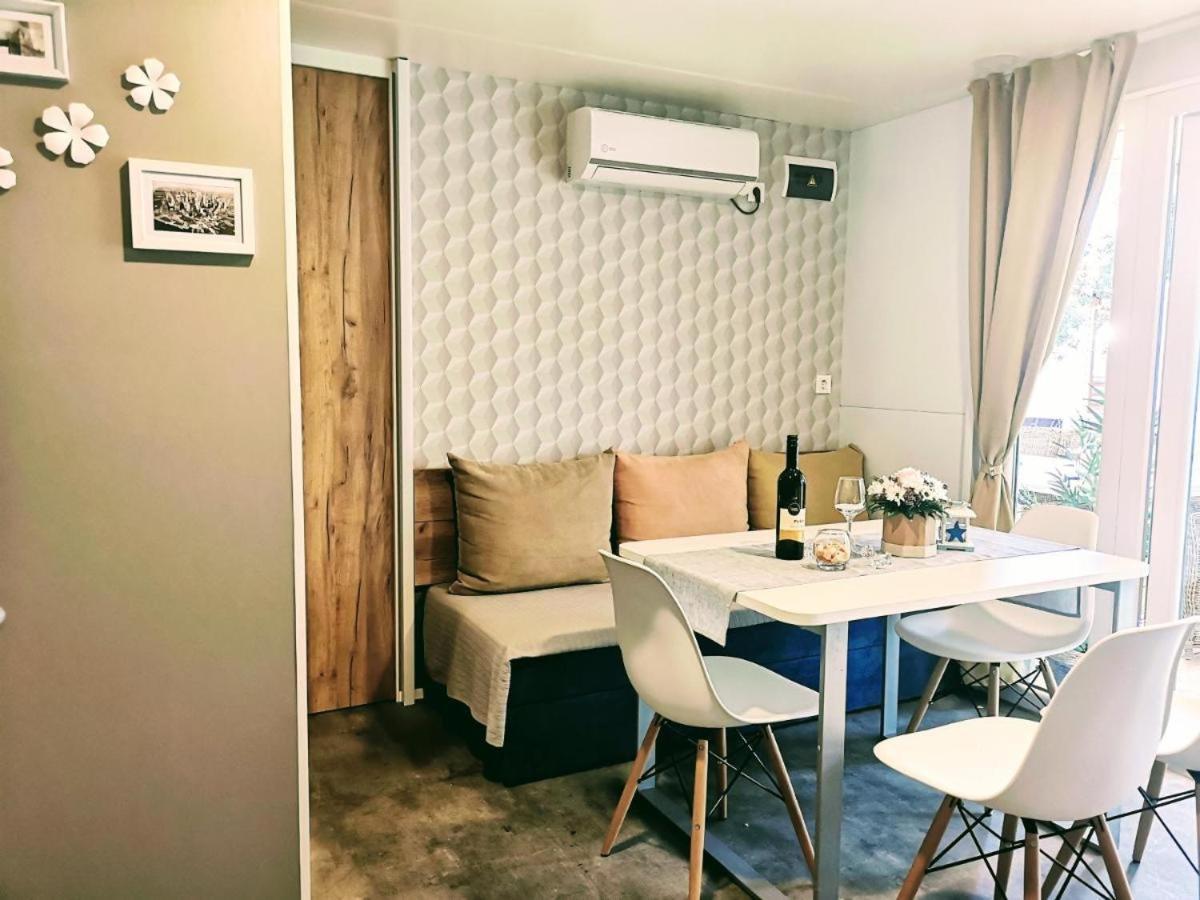 J & R Mobile Homes Biograd Na Moru Luaran gambar
