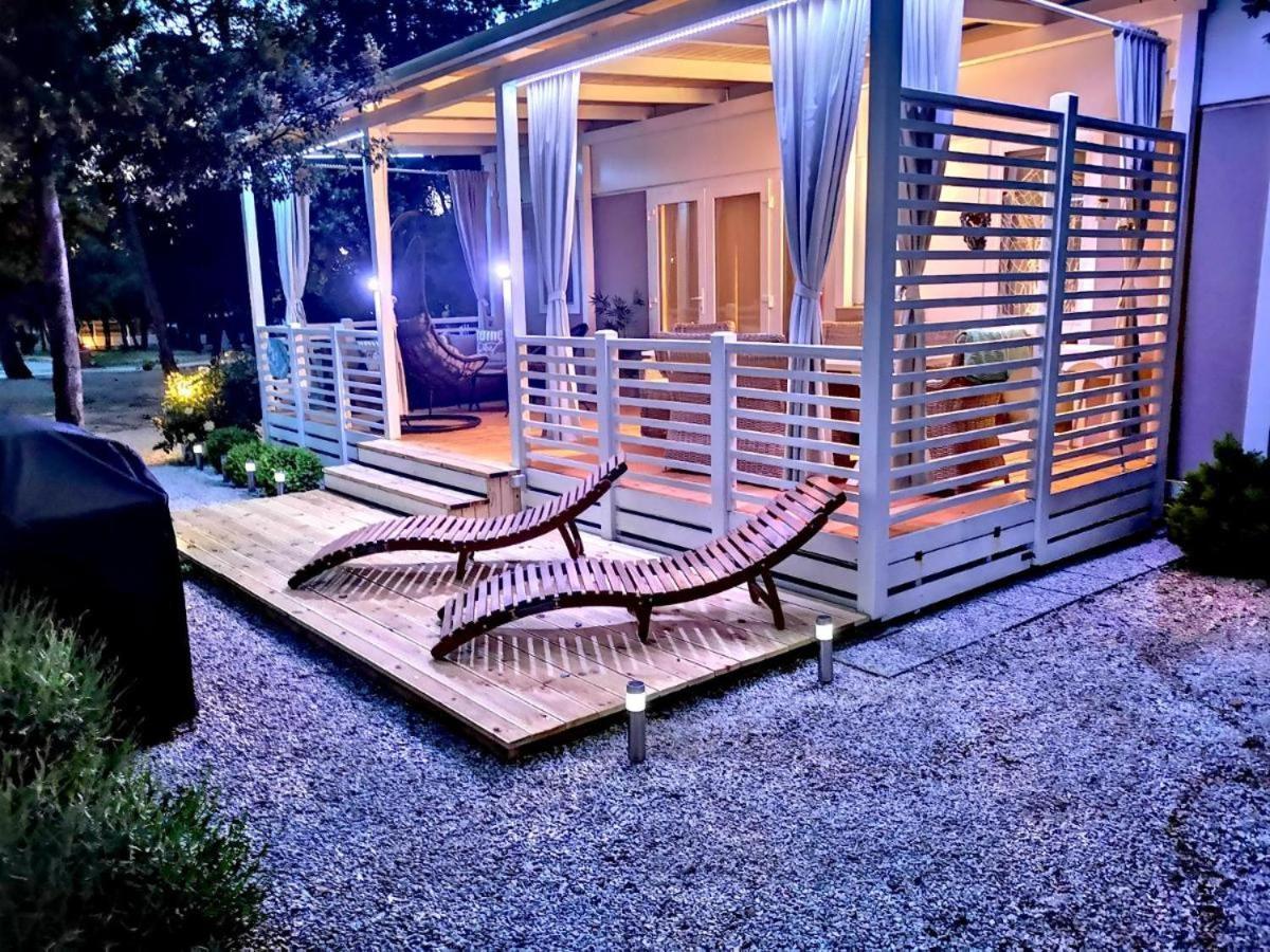 J & R Mobile Homes Biograd Na Moru Luaran gambar